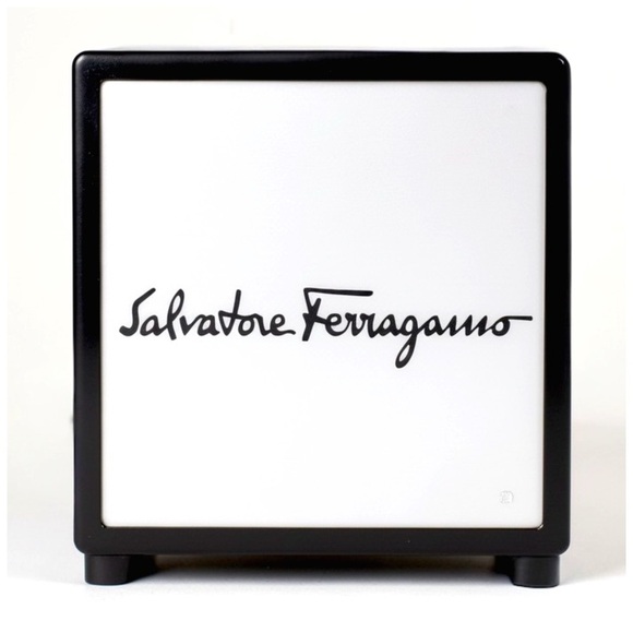 Salvatore Ferragamo Men’s Silk Necktie. Red, Purple, Pink. - Picture 7 of 12